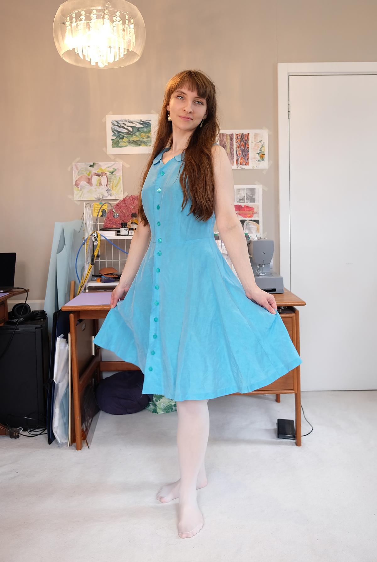 The Hawthorn dress pattern from Seamwork.